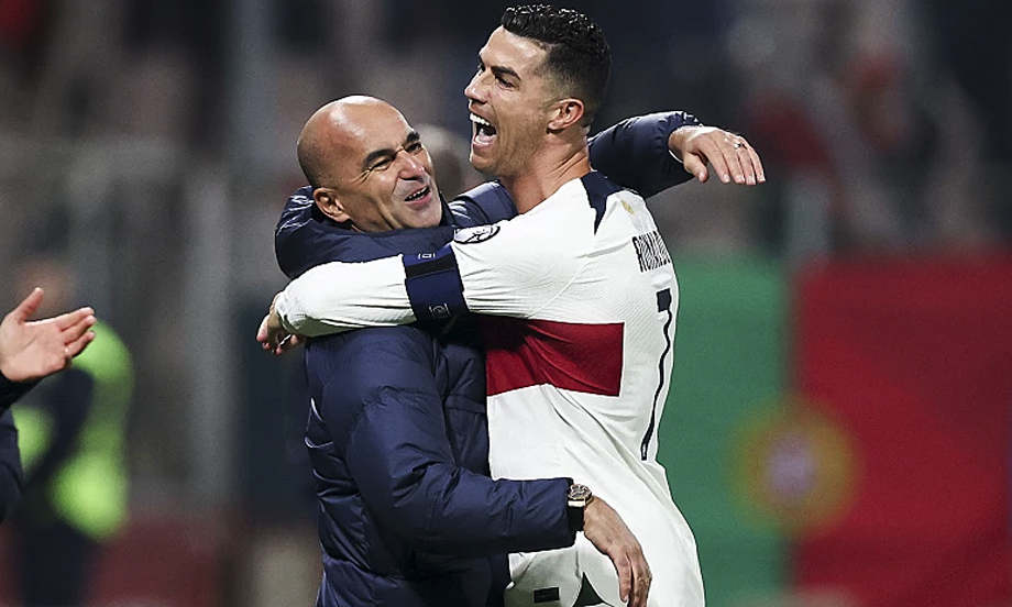 Ronaldo ghi cú đúp giúp Bồ Đào Nha thắng 5-0